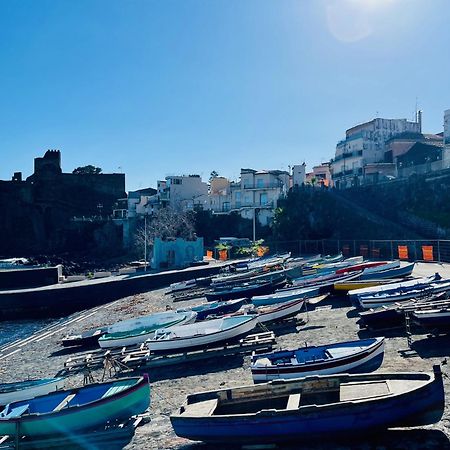 La Finestra Sul Mare Aci Castello Exterior foto